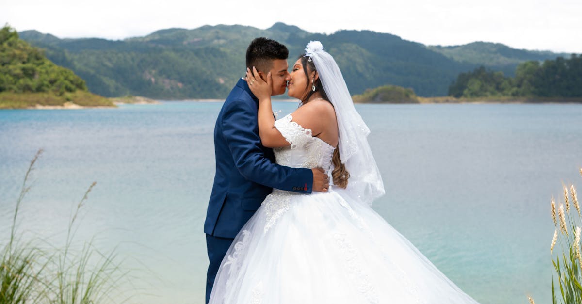 découvrez 'embrace', une exploration poétique de l'acceptation et de l'amour sous toutes ses formes. cette œuvre vous invite à plonger dans un voyage émotionnel captivant, où chaque page résonne avec des sentiments authentiques et une quête de connexion profonde.