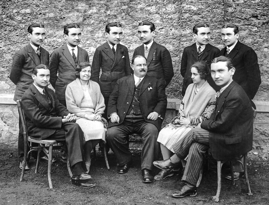 d&eacute;couvrez le r&ocirc;le, les missions et les avantages du comit&eacute; d'entreprise, l'organe essentiel de repr&eacute;sentation des salari&eacute;s en entreprise. informez-vous sur ses attributions, ses droits et les services propos&eacute;s aux employ&eacute;s.