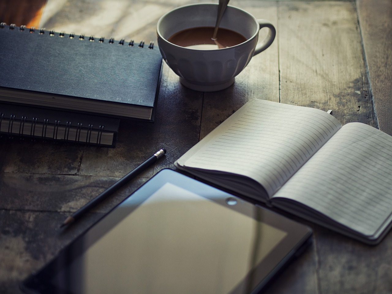 découvrez le rôle et les missions d’un comité en milieu de travail, son importance pour la santé, la sécurité et le bien-être des employés, ainsi que des conseils pour instaurer un comité efficace au sein de votre entreprise.